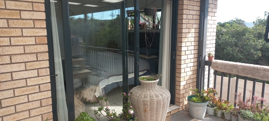 2 Bedroom Property for Sale in Fraaiuitsig Western Cape
